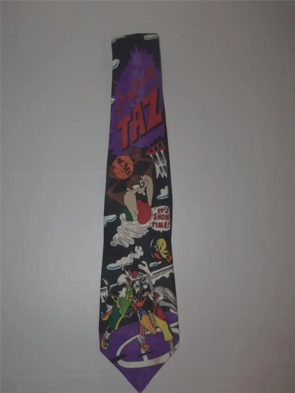 Looney Tunes Basketball Tie Jammin Taz Bugs Tweety -1112T18